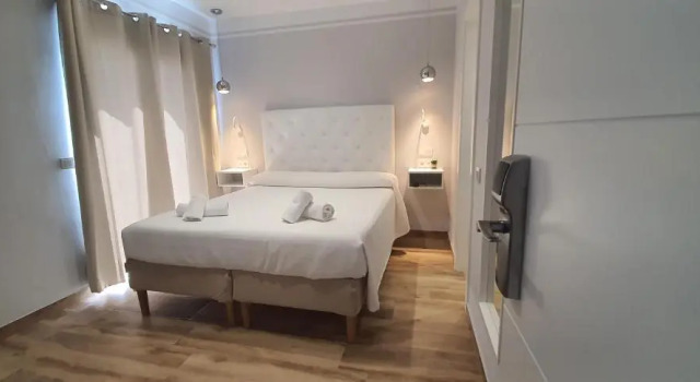 Двухместный номер Standard с балконом Hostal La Ermita