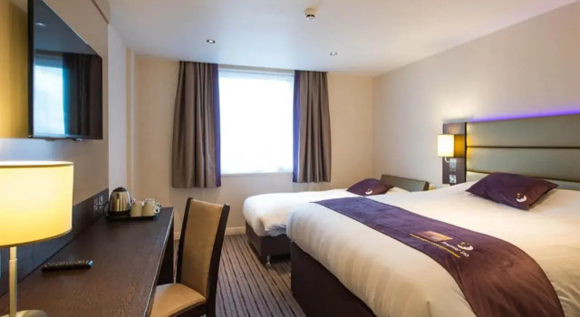 Premier Inn Glasgow - Bellshill, Book Hotel Bellshill Lanarkshire