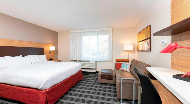 Двухместная студия TownePlace Suites by Marriott Louisville North