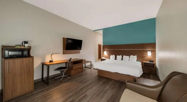 Номер Standard Best Western Plus Bowie Inn & Suites
