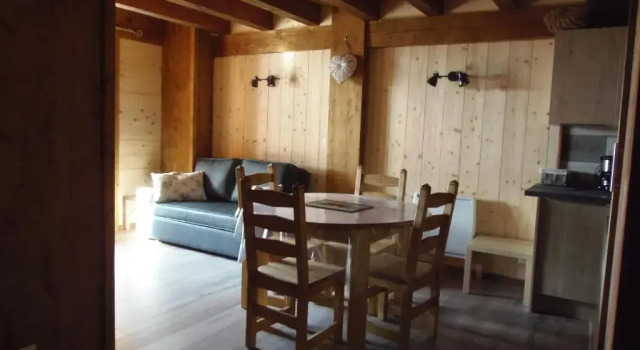 Апартаменты Chalet laubépine résidence B&B