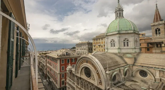Homes in Genoa, Забронировать Отель Бизнес-отели Генуи, рядом с Театр Карло Феличе, 4* 5*
