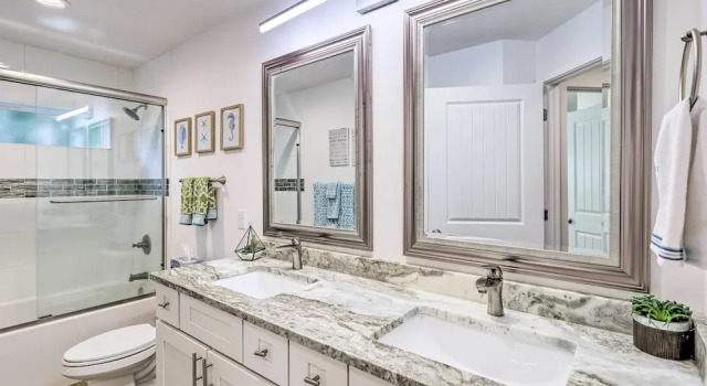 Коттедж Chic Cocoa Beach Oasis w/ Pool - Steps to Shore!