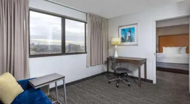 Четырёхместный люкс c 1 комнатой La Quinta by Wyndham Secaucus Meadowlands