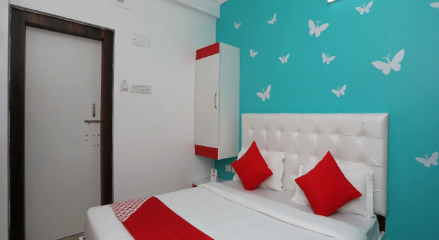 OYO 16631 The Greenstar Inn