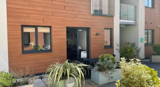 1 Putsborough - Luxury Apartment at Byron Woolacombe, only 4 minute walk to Woolacombe Beach!, Book Lejlighed Hoteller i Woolacombe med pool, nær Combesgate Beach, Swimmingpool
