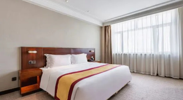 Люкс Deluxe San Want Hotel Xining
