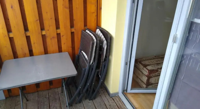 Maisonettewohnung auf 2 Etagen mit zwei Balkonen, Забронировать Отель Барт 
