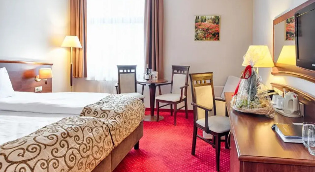 Двухместный номер Standard Grand Royal Hotel