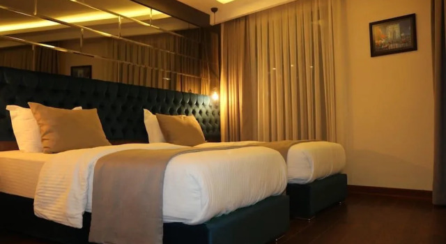 New Point Hotel, Varaa Hotelli Hotellit Marmara-alue pysäköinnillä, Pysäköinti