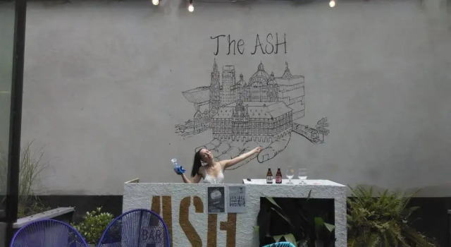 Кровать в общем номере (женский номер) The ASH