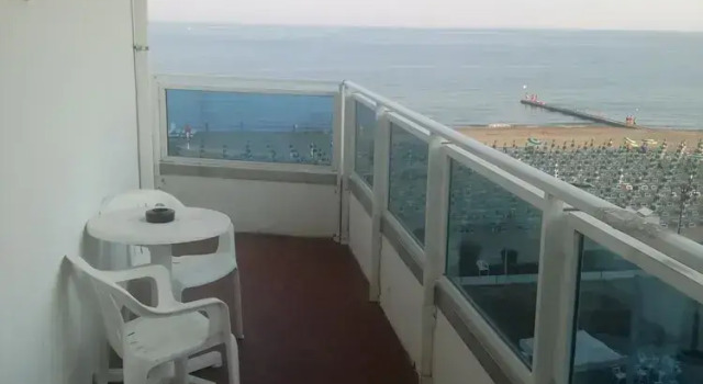 Двухместный номер Standard с балконом и с частичным видом на море Hotel Heron