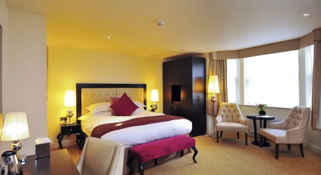 Saltmoore, Prenota Hotel West Cliff Inghilterra