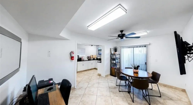 142 Fully Furnished 1BR Suite-Pet Friendly! by RedAwning, Забронировать Апартаменты/квартира Апартаменты Пруда в Темпе, Апартаменты/квартира