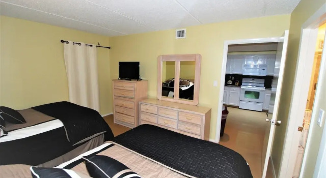 Edgewater Unit #104 2 Bedroom Condo by RedAwning, Rezerwuj Hotel Hotele w Padre Island z basenem, Basen