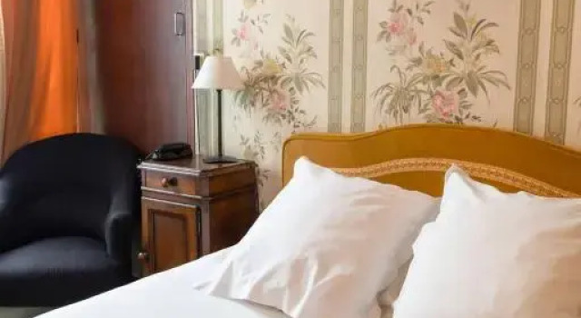 Семейный номер Standard Logis Hotel De La Poste