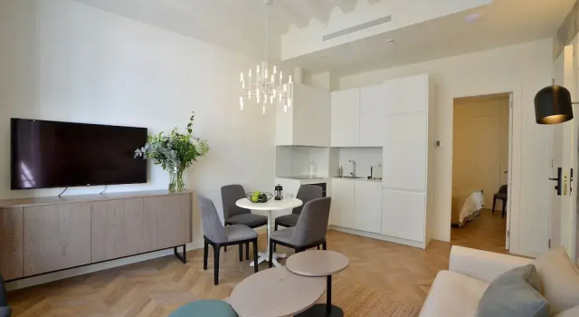 Апартаменты Comfort Plaza Mina Suites by Luxury Suites Cadiz
