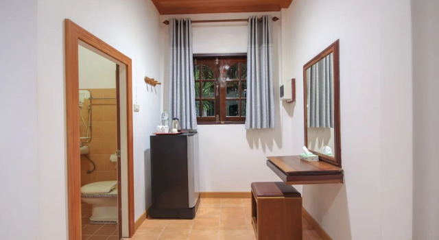 OYO 75353 Loy Chalet Resort