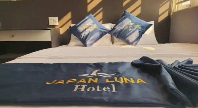 Japan Luna Hotel Binh Duong -BAYLUXURY