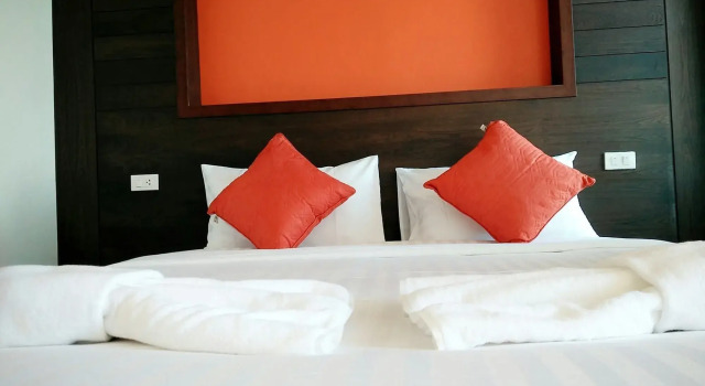 The Sea At Lanta Hotel