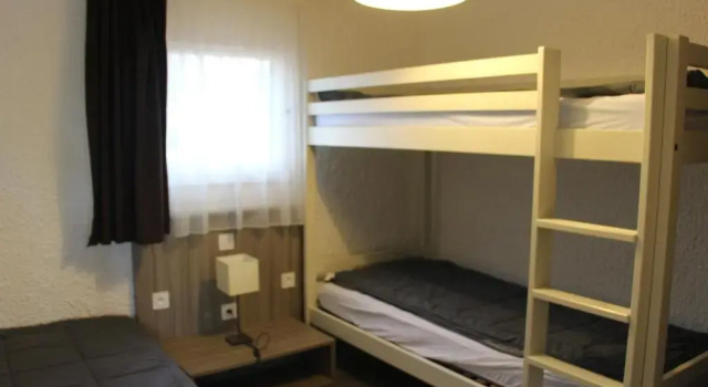 VVF Lège Cap Ferret, Claouey, Rezervați Stațiune Hoteluri în Claouey cu parcare, Parcare