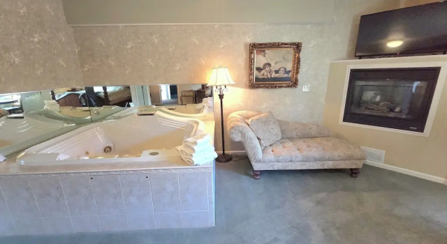 Номер Luxury Afton House Inn