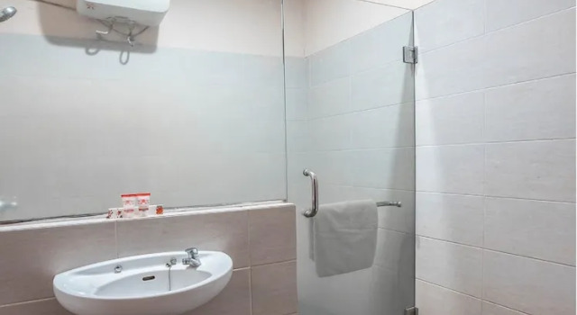 Deluxe Doppel Suite Super OYO 686 Bunga Karang Hotel