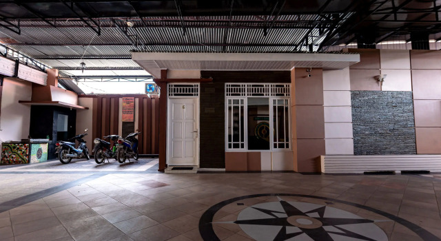 RedDoorz near Universitas Simalungun Pematangsiant, Rezerwuj Hotel Pematang Siantar Sumatra