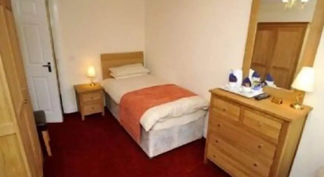 Одноместный номер Standard Elphinstone Hotel