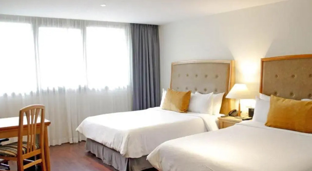 Четырёхместный номер Standard Hotel Riazor Aeropuerto