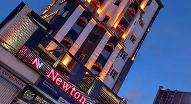 Newton Otel, Забронировать Отель Отели Юго-Восточной Анатолия с парковкой, Парковка