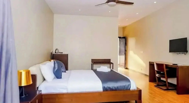 Skazka Beach Resort, Buchen Sie Resort Arambol Nord-Goa