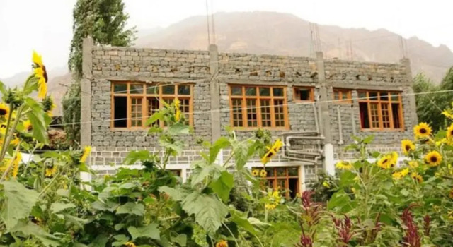 Maha Guest House