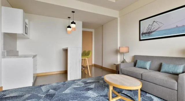 Полулюкс Courtyard By Marriott Kochi Infopark