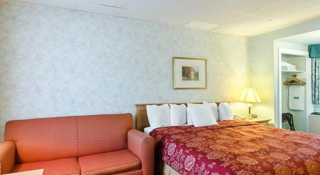 Номер Standard Rodeway Inn Williamsburg Historic Area