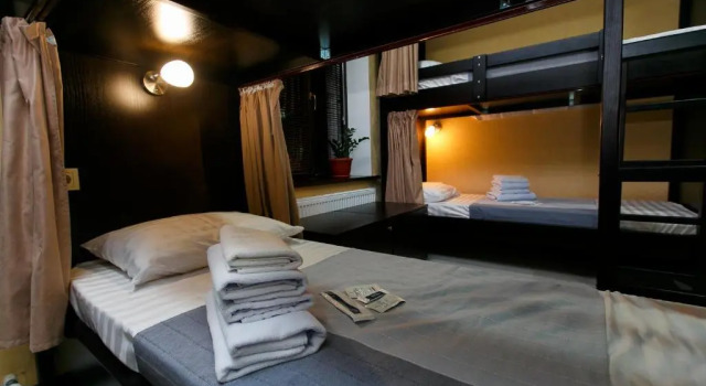 Hostel Cash, Book Hostel / Vandrerhjem Hostels i Atyrau region, Hostel / Vandrerhjem