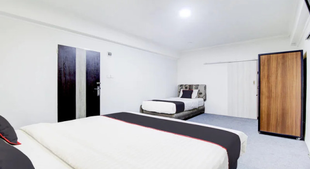Люкс Hotel O Jalan Jenderal Sudirman Near Imam Bonjol Square Formerly Nelvi Guest House