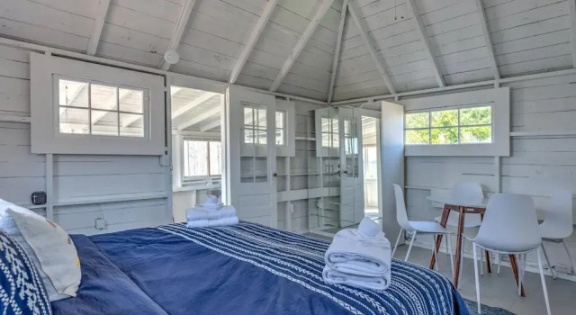 Bungalow 3 - 1br, Waterfront, Book Hotel Westhampton Beach New York State