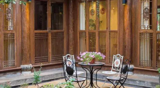 Ruyuan Mansion · Lijiang Naxi Style Garden, Забронировать Отель Отели Лицзян 4 звезды, рядом с Улица Сквер-стрит Древнего города Шухэ, 4*