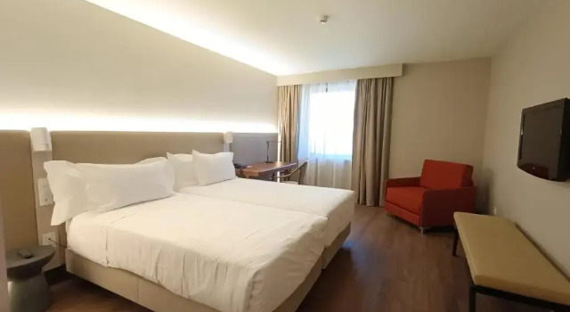 Номер Standard Hotel Coimbra Aeminium, Affiliated by Meliá