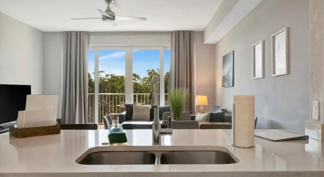 The Mangrove Waterfront Pool Hot Tub Near Beach, Rezerwuj Apartament Ruskin Floryda