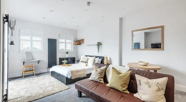 Locket Studio - Cosy Apartment with Balcony, Varaa Huoneisto Asunnot kohteessa Merseyside, Huoneisto