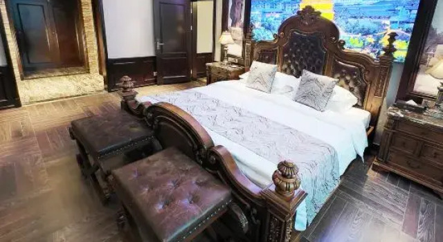 Люкс Business Urumqi Belt and Road Theme Hotel (International Convention and Exhibition Center)