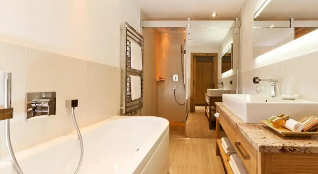 Номер Luxury Superior Hotel Tirolerhof - Zell am See