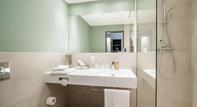 Семейный номер Superior elaya hotel oberhausen, Trademark by Wyndham