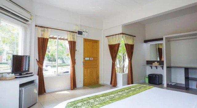 Villa Reina Resort
