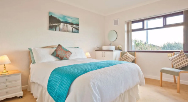 Lothlorien in Grange-over-sands With Bay Views, Boek Vakantiehuis Vakantiehuizen in Merseyside, Cottage