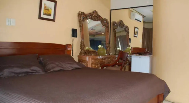Hotel Ciudad Latin Palace, Book Hotel Hotels in Guayas with Breakfast, Breakfasts