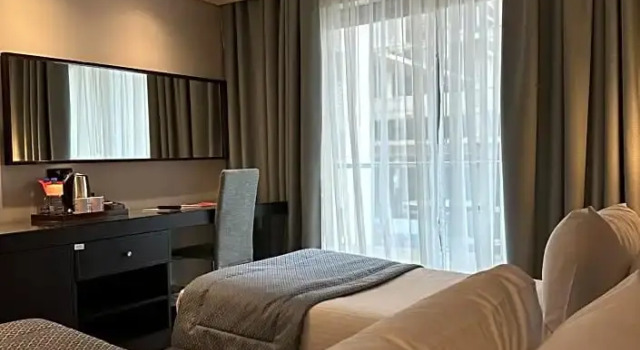 Номер Standard Ramada by Wyndham Downtown Beirut