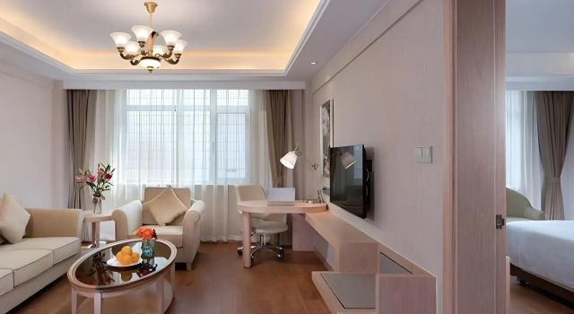 Vienna International Hotel (Beijing Qingyuan Road Metro Station)